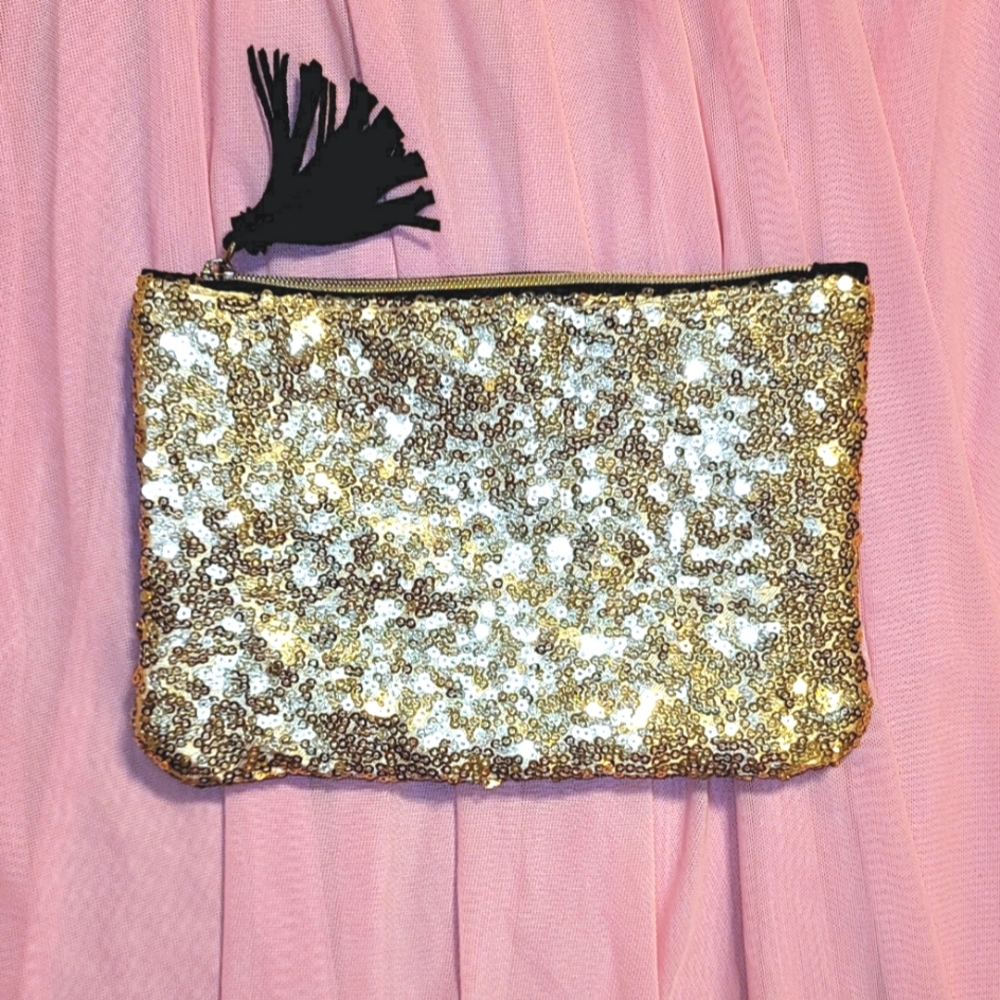 NEW Ipsy makeup bag; gold sequin front; leather-look vinyl back; pink lining